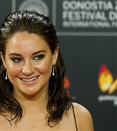 Filename=084.jpg
Filesize=535KiB
Dimensions=2500x1663
Date added=Aug 03, 2019 084.jpg